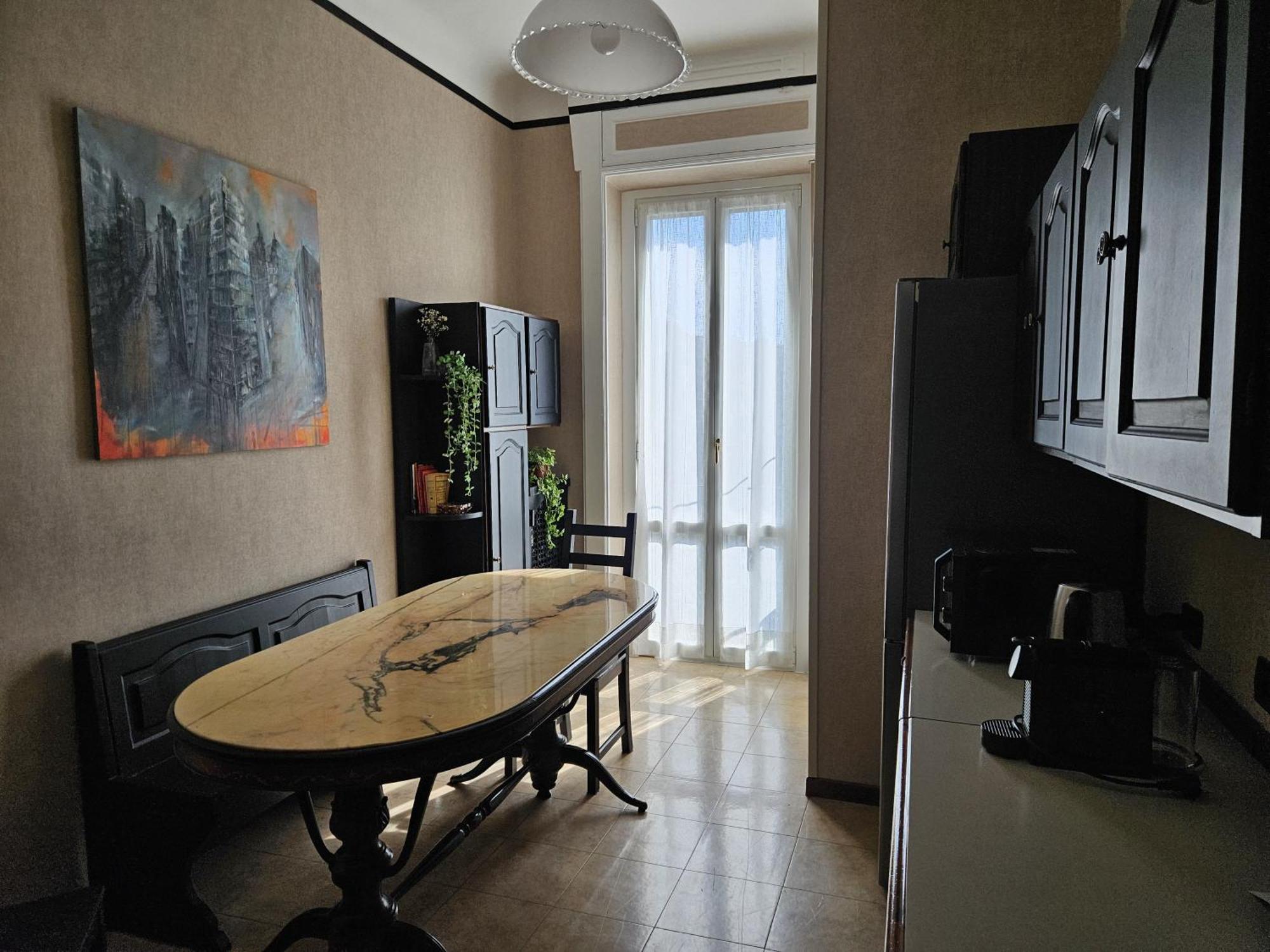 Homegallery - Elegante Appartamento Milanese Milão Exterior foto