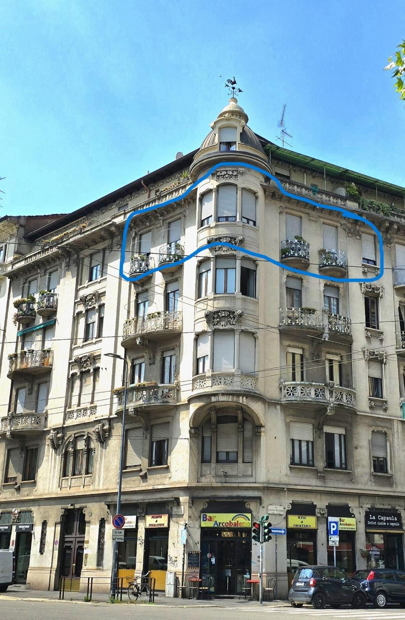 Homegallery - Elegante Appartamento Milanese Milão Exterior foto